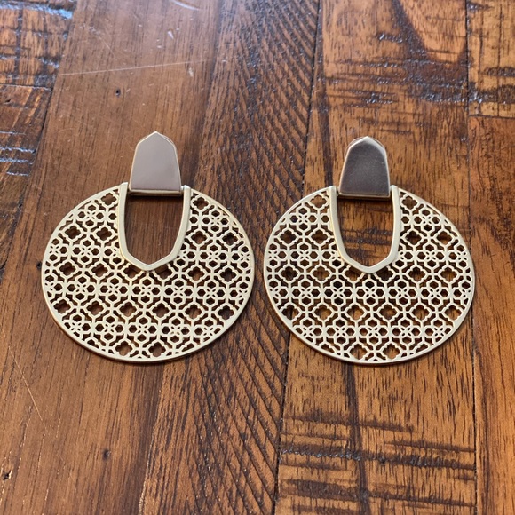 Kendra Scott Gold Filagree - Picture 4 of 4